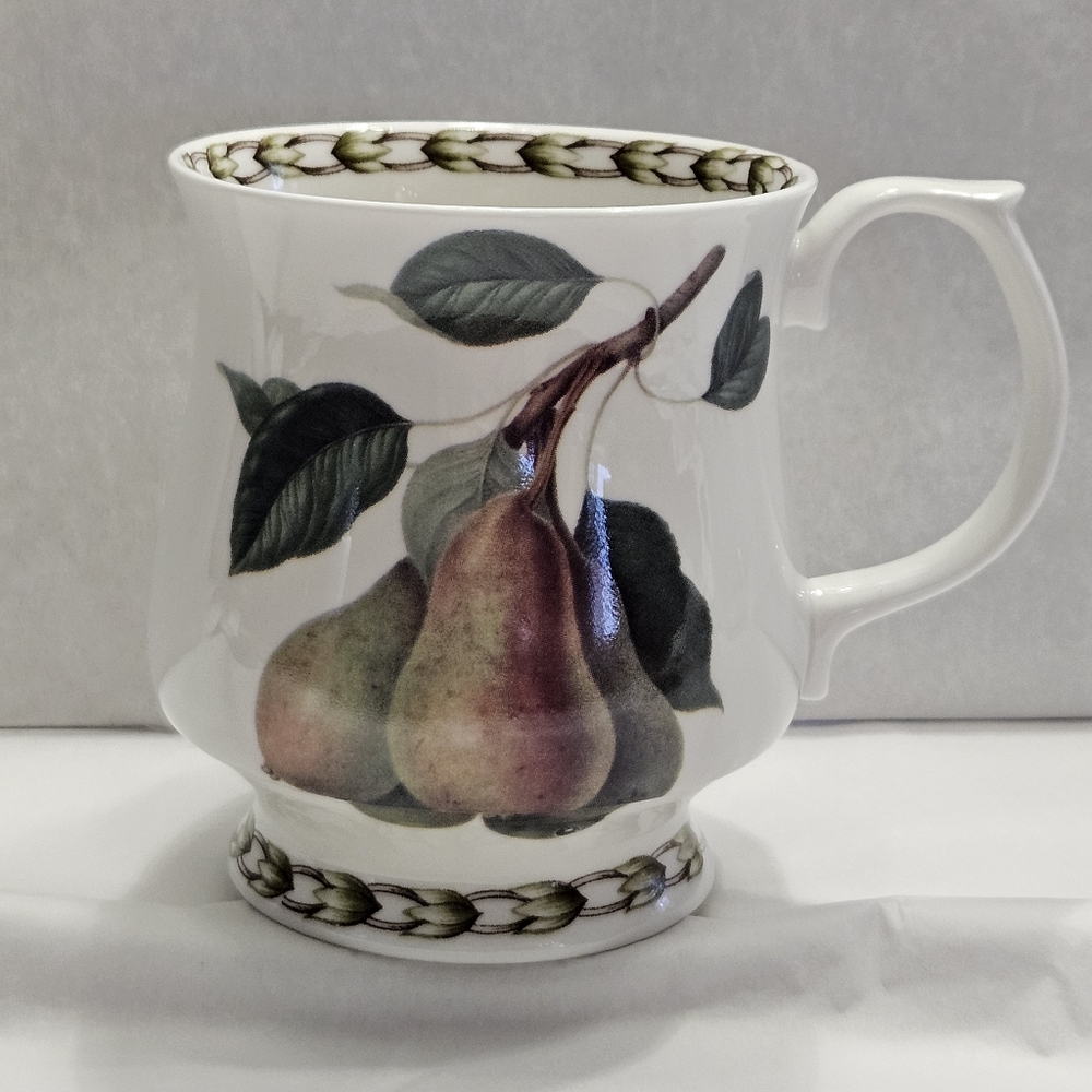 Queen's China Botanical Mug.